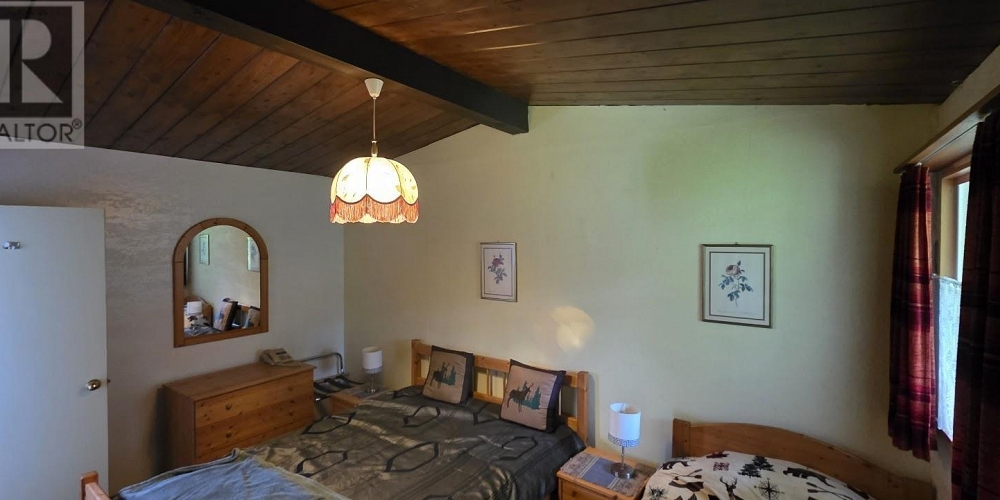 4 NEWCOMBE AVENUE Port Clements Photo 8 4 NEWCOMBE AVENUE Port Clements Photo 8